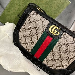 Beautiful Brand new shoulder bag